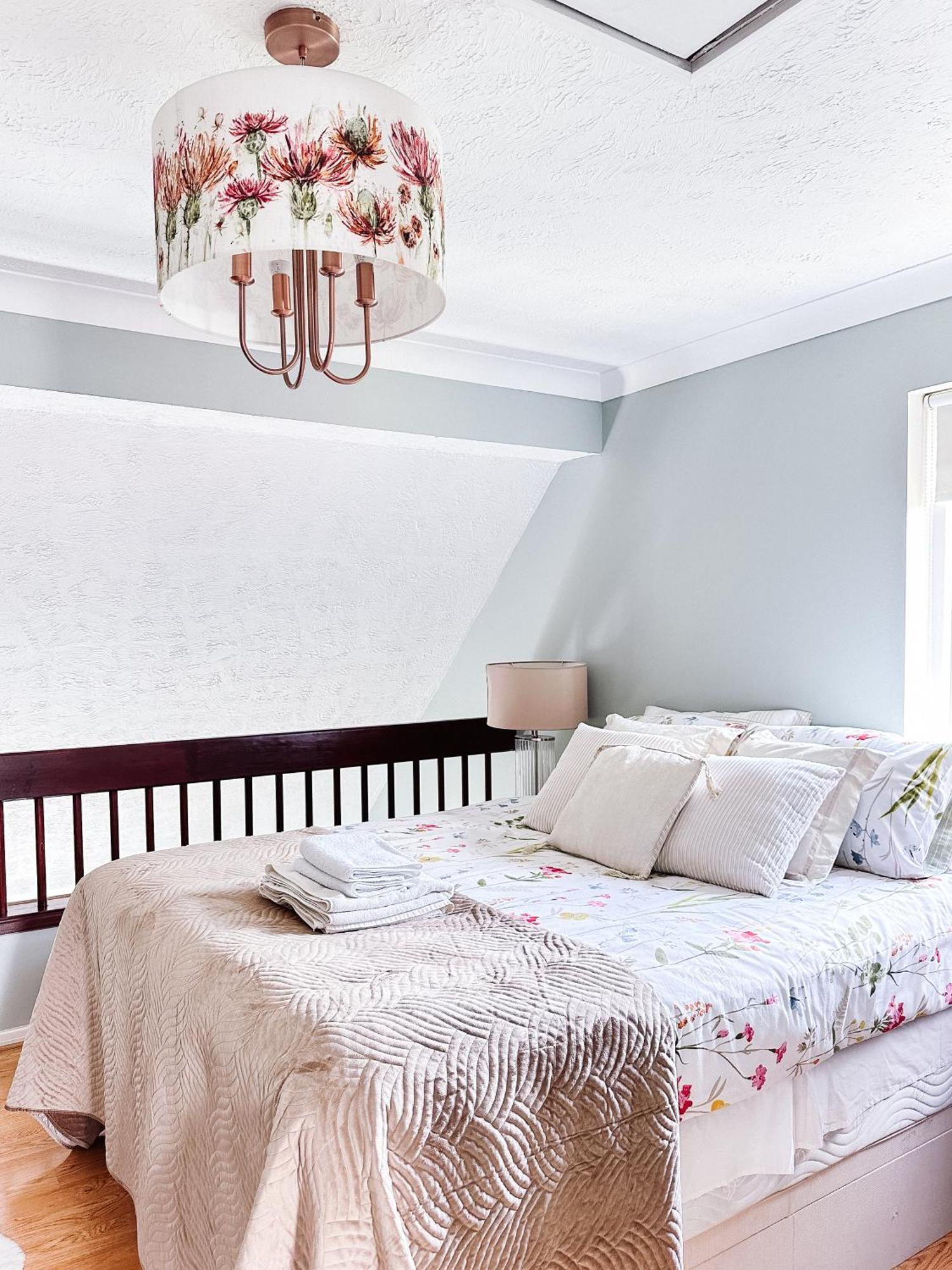 Beautiful Apartment In Guildford With Parking Send Kültér fotó